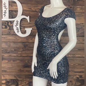 Dress the Population | Gabriella Sequin Bodycon Dress‎ Open Cutout Back Backless